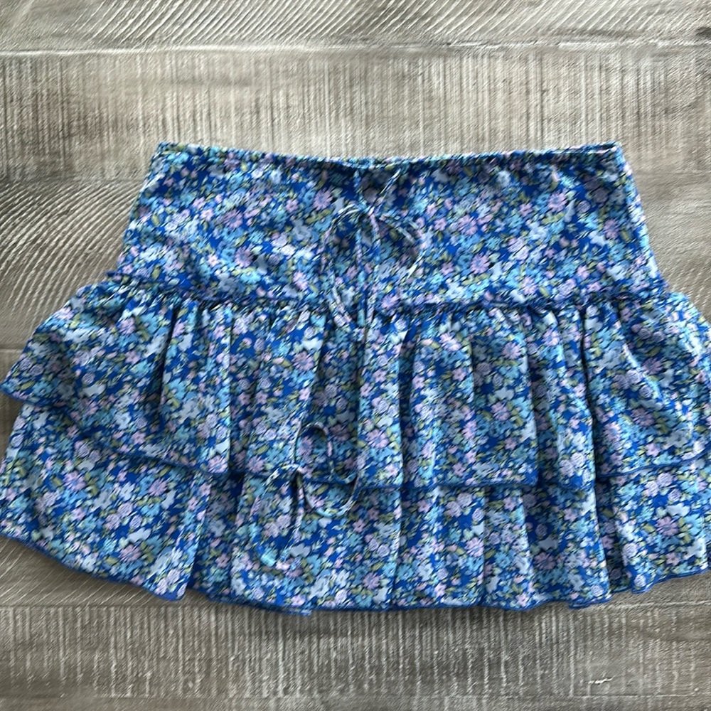Wild Fable Ruffle skirt. Like new super cute Size M